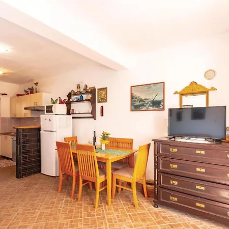 Apartman Cozy In Crnja Luka With Wifi Prigradica