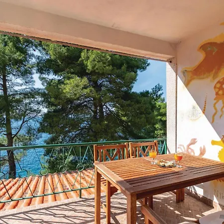 Cozy In Crnja Luka With Wifi